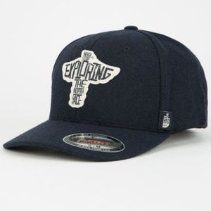 The North Face hat, New